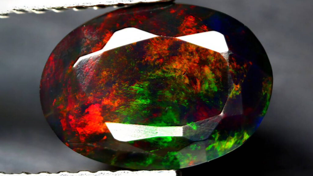 As 10 pedras preciosas mais caras do mundo que atingem valores impressionantes no mercado