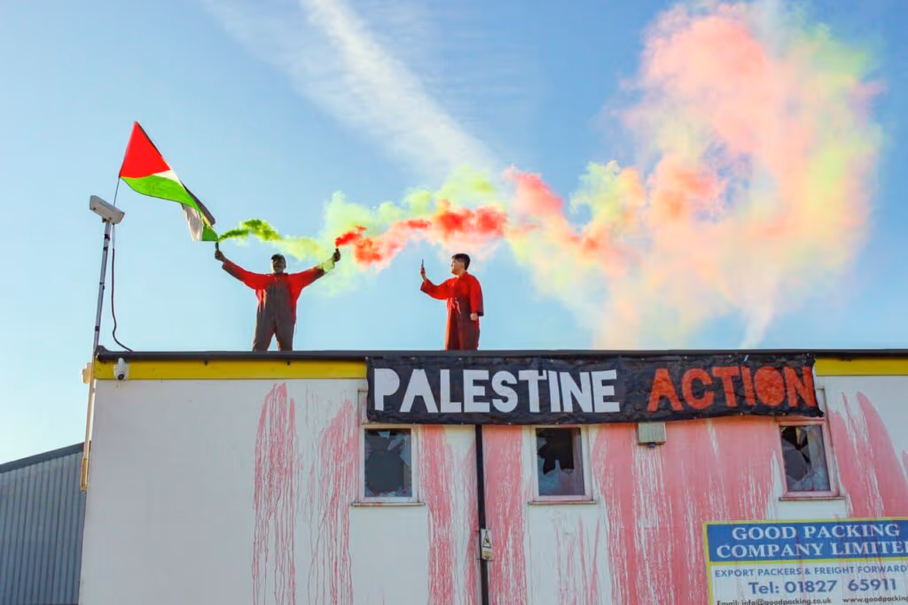 Tribunal britânico anula proibição a grupo pró-Palestina