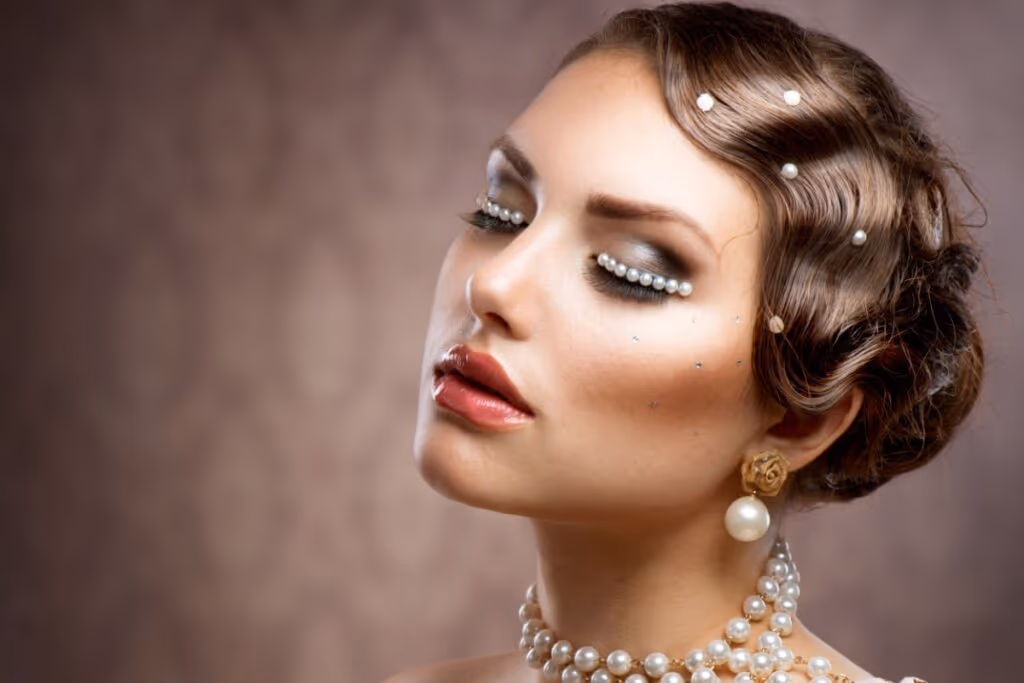 7 penteados estilosos e rápidos para brilhar no Carnaval