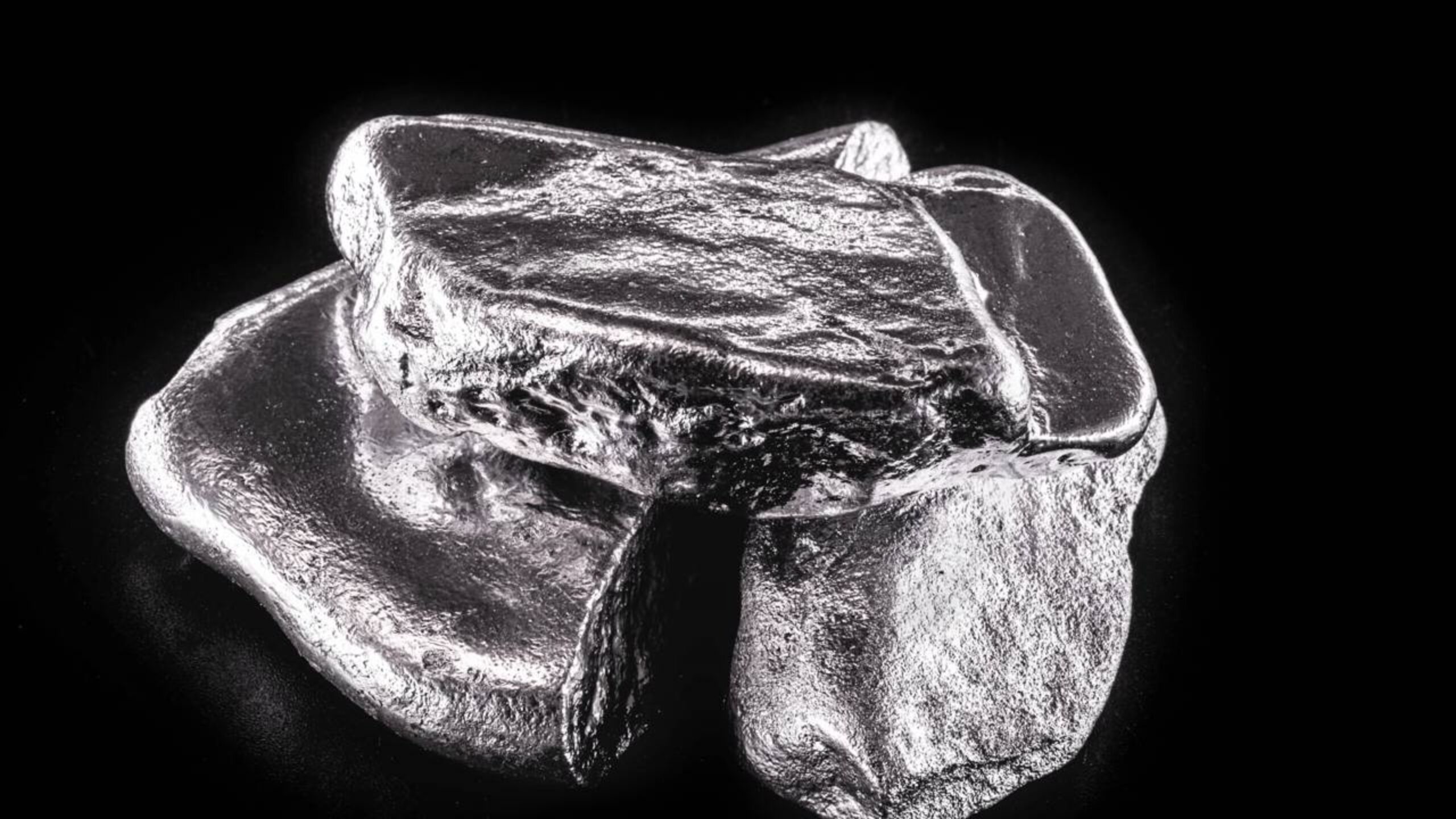 Por que o ródio é o elemento mais caro do mundo e vale mais que ouro e platina