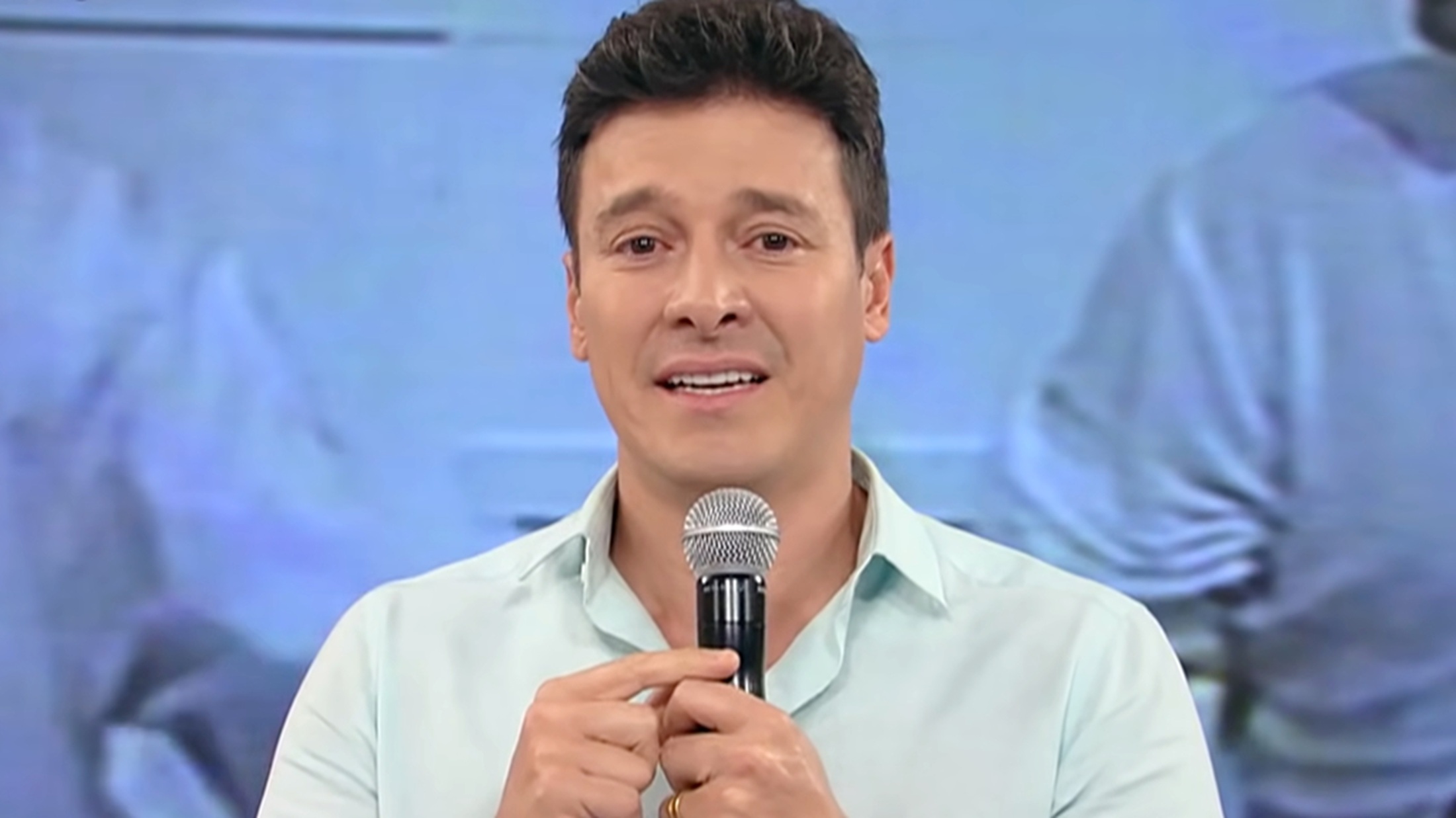 Vidente faz previsões para trajetória de Rodrigo Faro na Globo