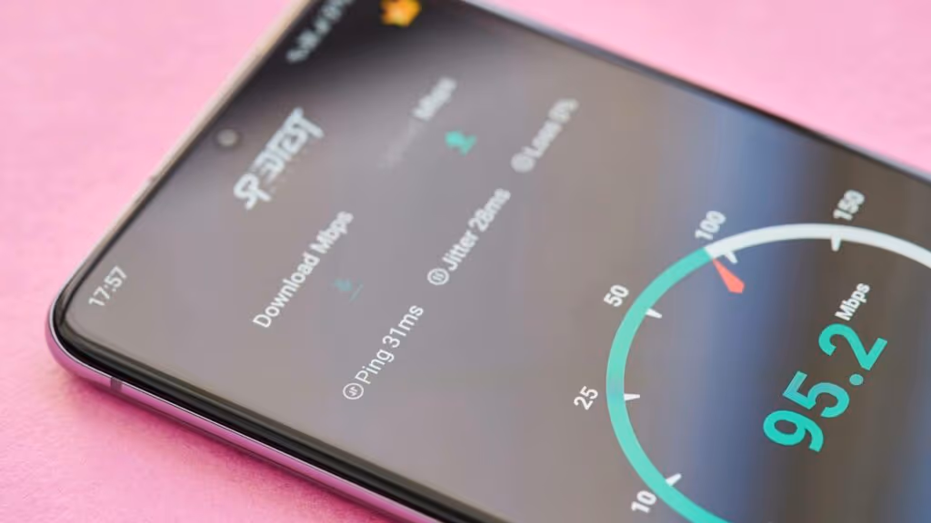 Como aumentar a potência do sinal de internet do celular sem trocar de aparelho