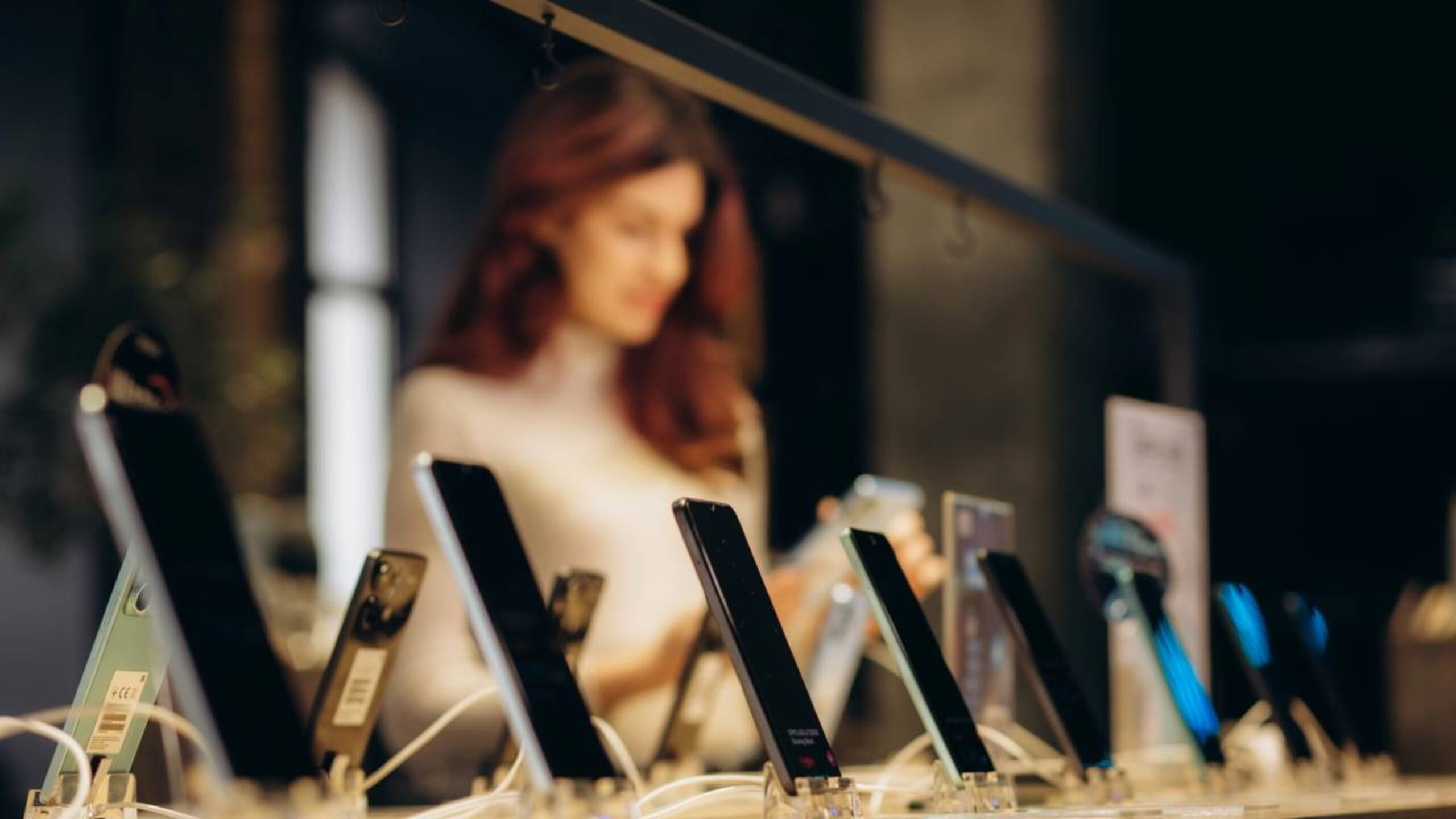 Smartphones baratos com bom desempenho que se destacam em 2026 e viraram escolha inteligente