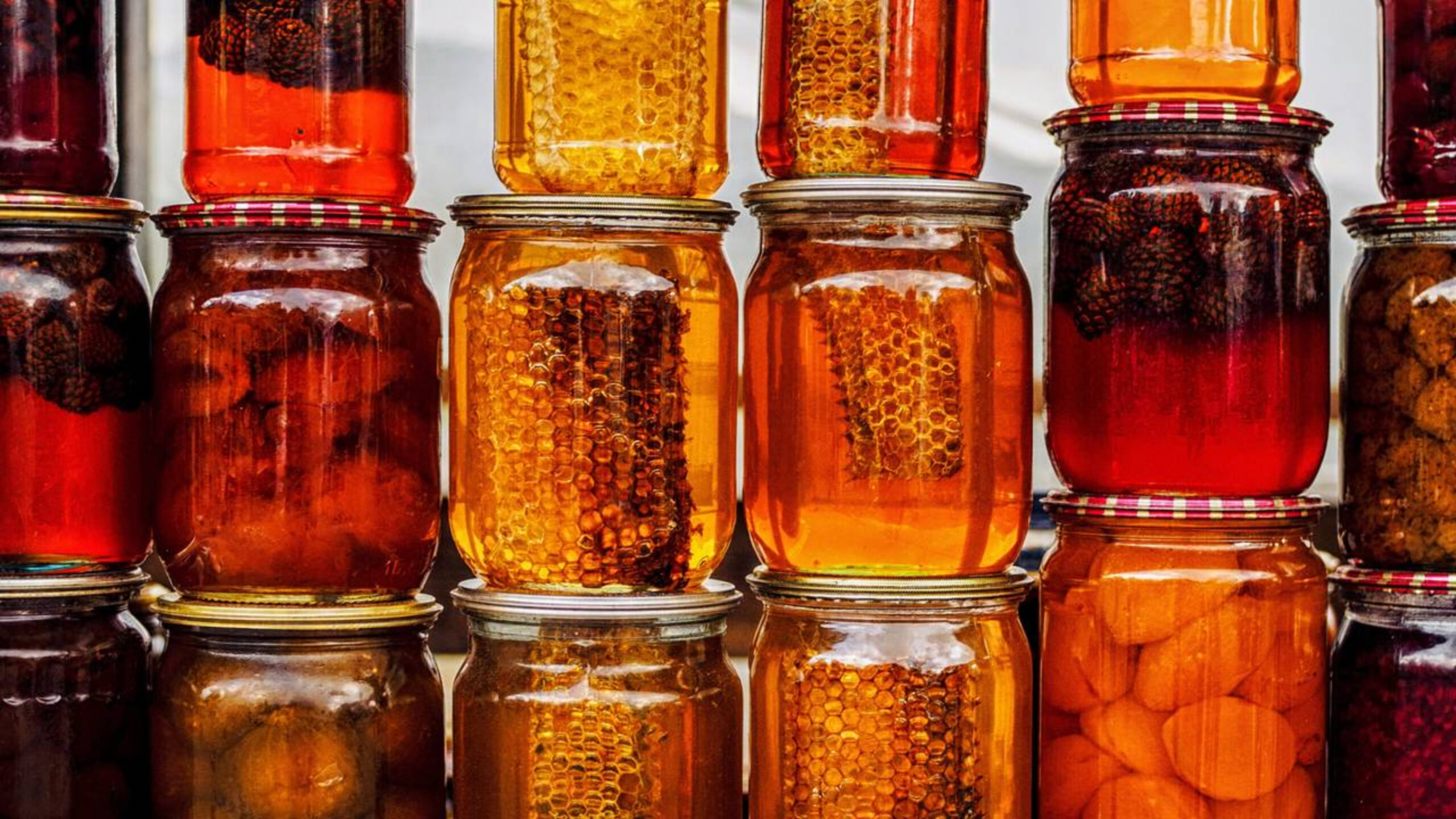 É permitido vender comida feita em casa? O que a lei realmente diz sobre isso