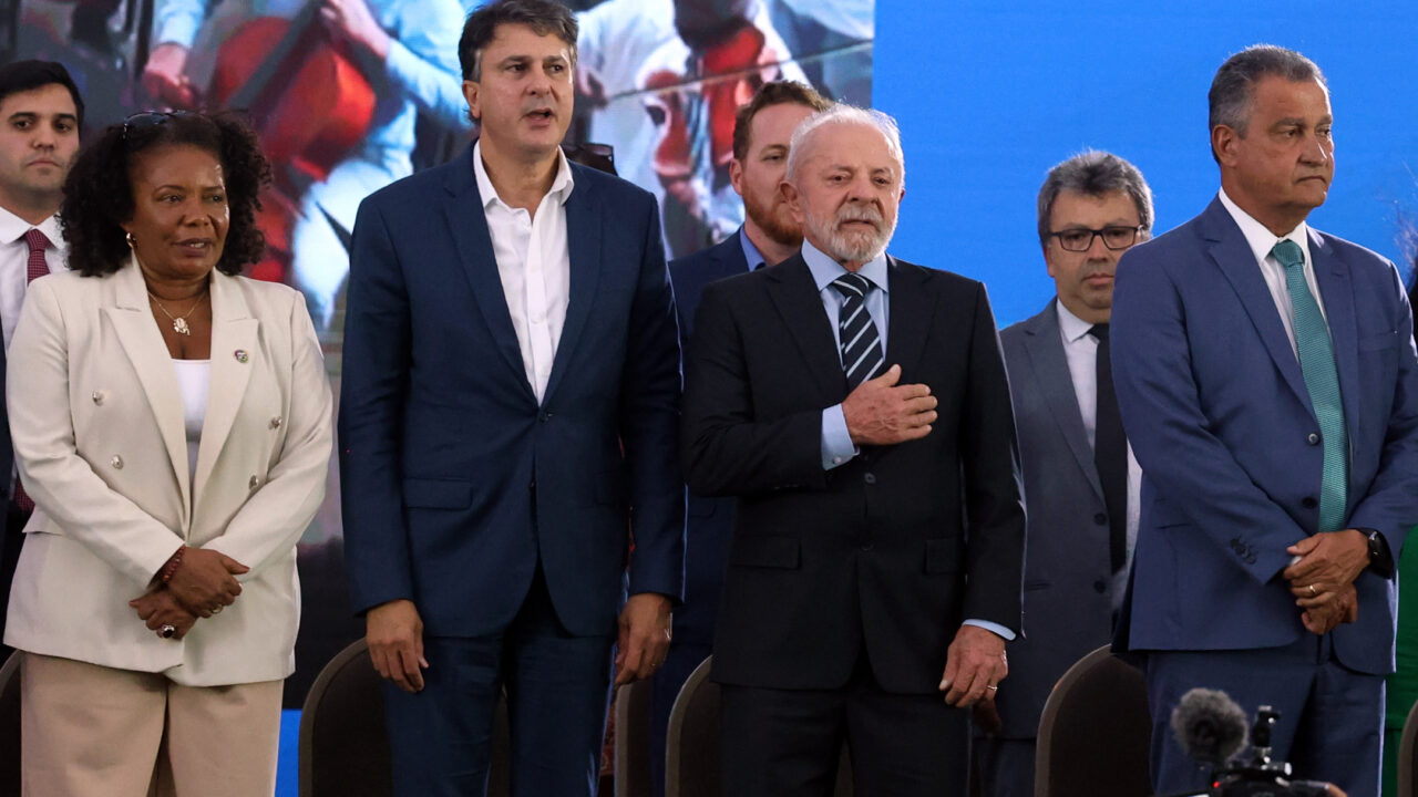Pesquisa AtlasIntel aponta grupo político mais associado ao Master