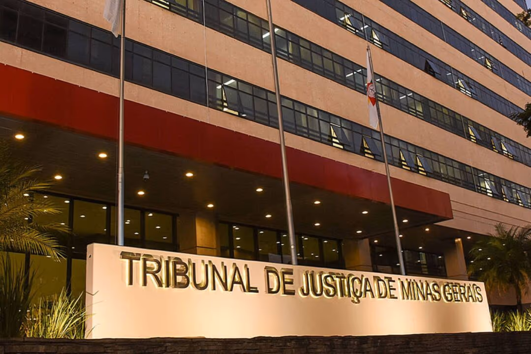 Mãe que matou abusador da filha é absolvida pelo júri