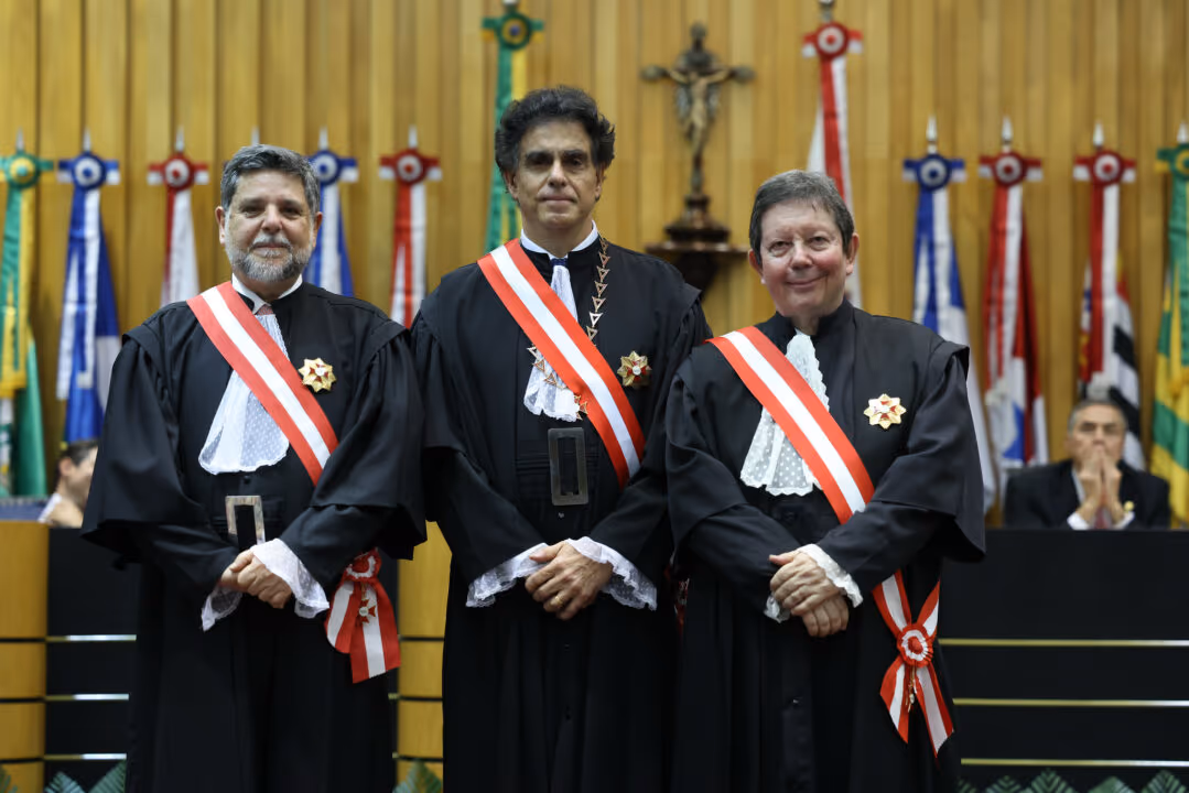 Presidente do TST classificou como “insensata” fala de juíza em defesa de penduricalhos