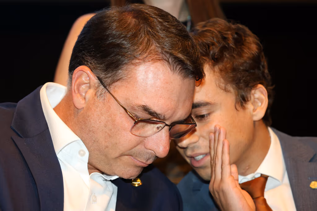 “A gente não pode perder o foco”, diz Nikolas ao lado de Flávio