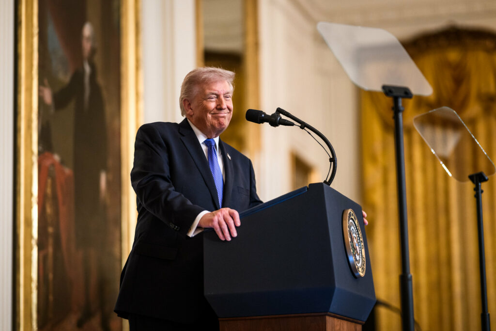 “Tarde demais”, diz Trump sobre negociações com o Irã