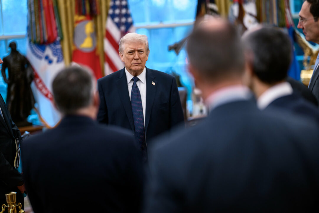 Crusoé: “Não haverá acordo com o Irã, exceto rendição incondicional”, diz Trump