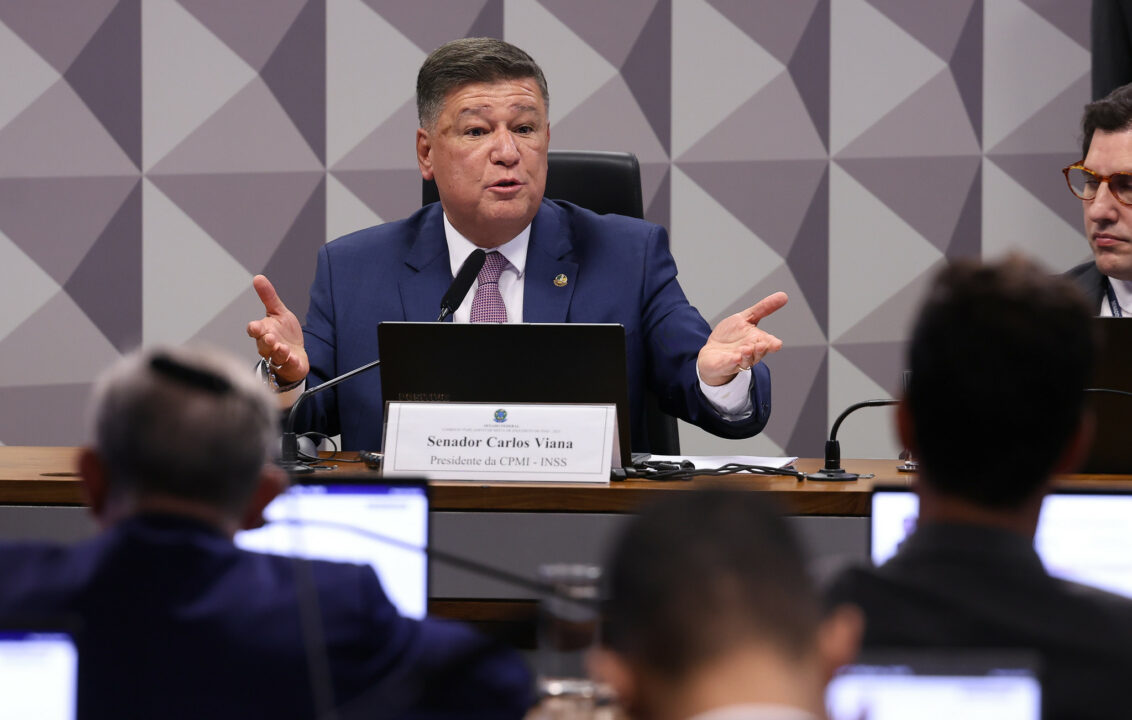 Governistas pedem a Dino suspensão de emendas do presidente da CPMI do INSS