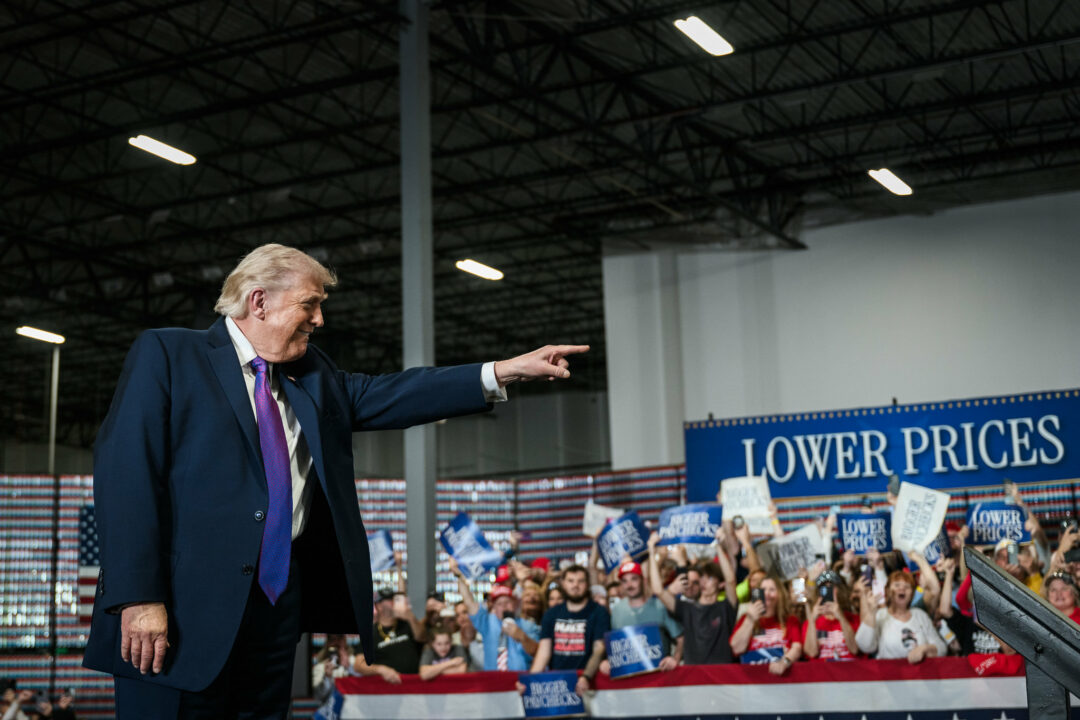EUA realizaram “um dos bombardeios mais poderosos” contra ilha de Kharg, diz Trump
