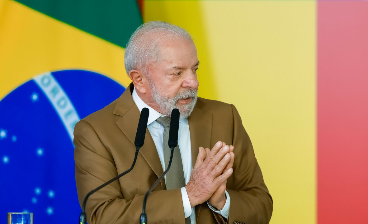 Crusoé: Lula não é mais o presidente do Brasil