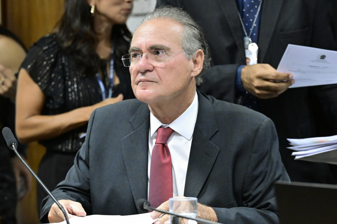 Renan liga Valdemar a… Arthur Lira