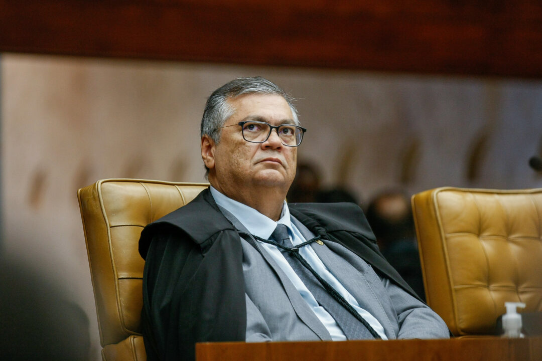 Dino defende decisões monocráticas: “Não derivam de pendor autoritário”