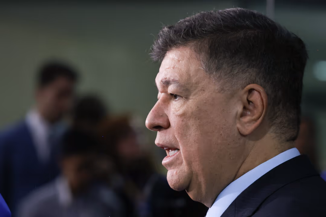 Fraude no INSS: Viana cobra informações sobre troca de delegado em investigação