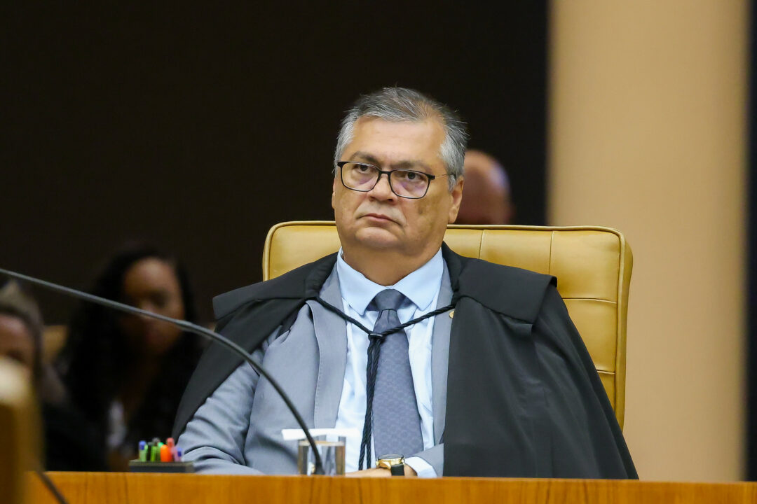 Dino manda Congresso especificar “responsabilidade” de parlamentares sobre emendas