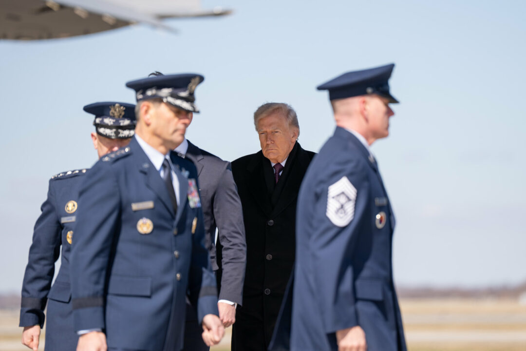 Trump ameaça “explodir massivamente” campo de gás no Irã