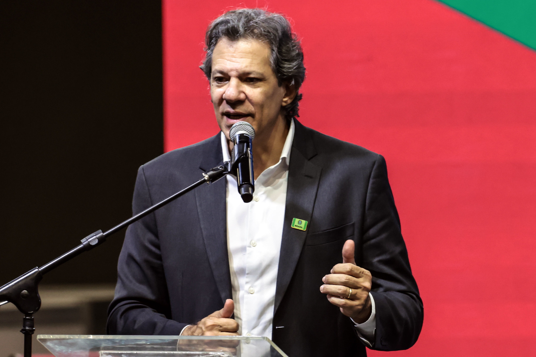 TRE-SP manda remover posts de deputado por propaganda antecipada para Haddad