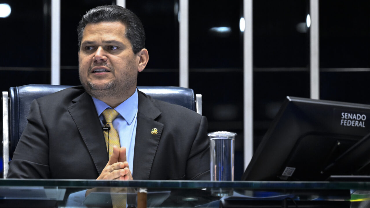 Alcolumbre recorre a parecer jurídico do Senado após ordem do STF sobre CPMI