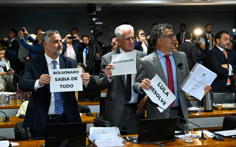 CMPI do INSS rejeita relatório que indicia Lulinha