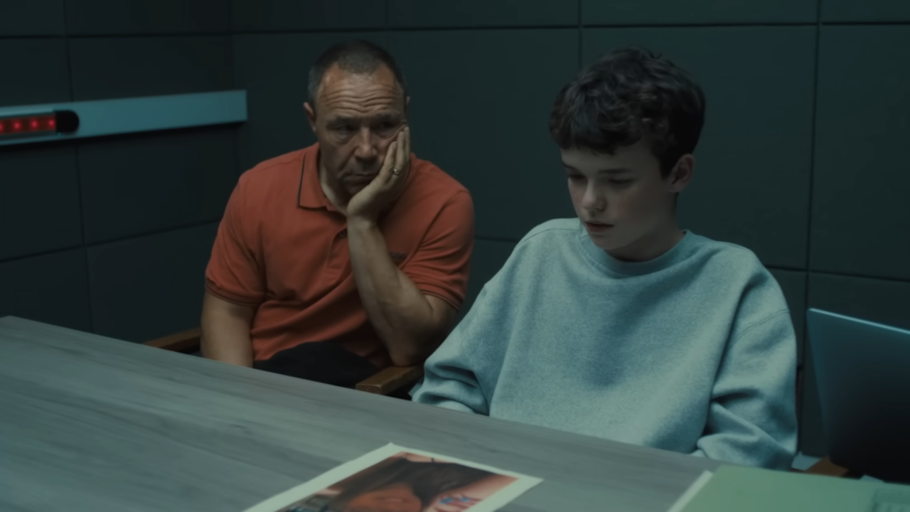 A minissérie da Netflix que virou prestígio puro e saiu do Emmy ainda maior