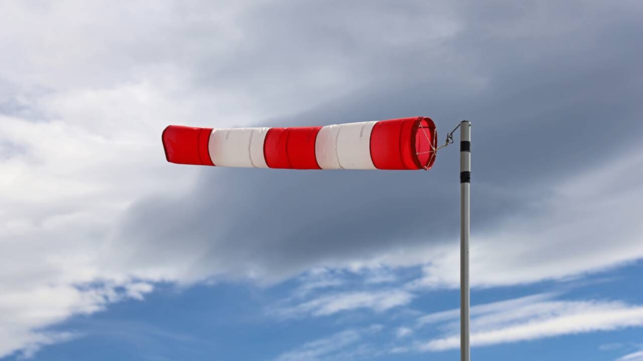 Alerta Inmet para fortes ventos com rajadas entre os dias 07 e 09, veja onde e preteja-se