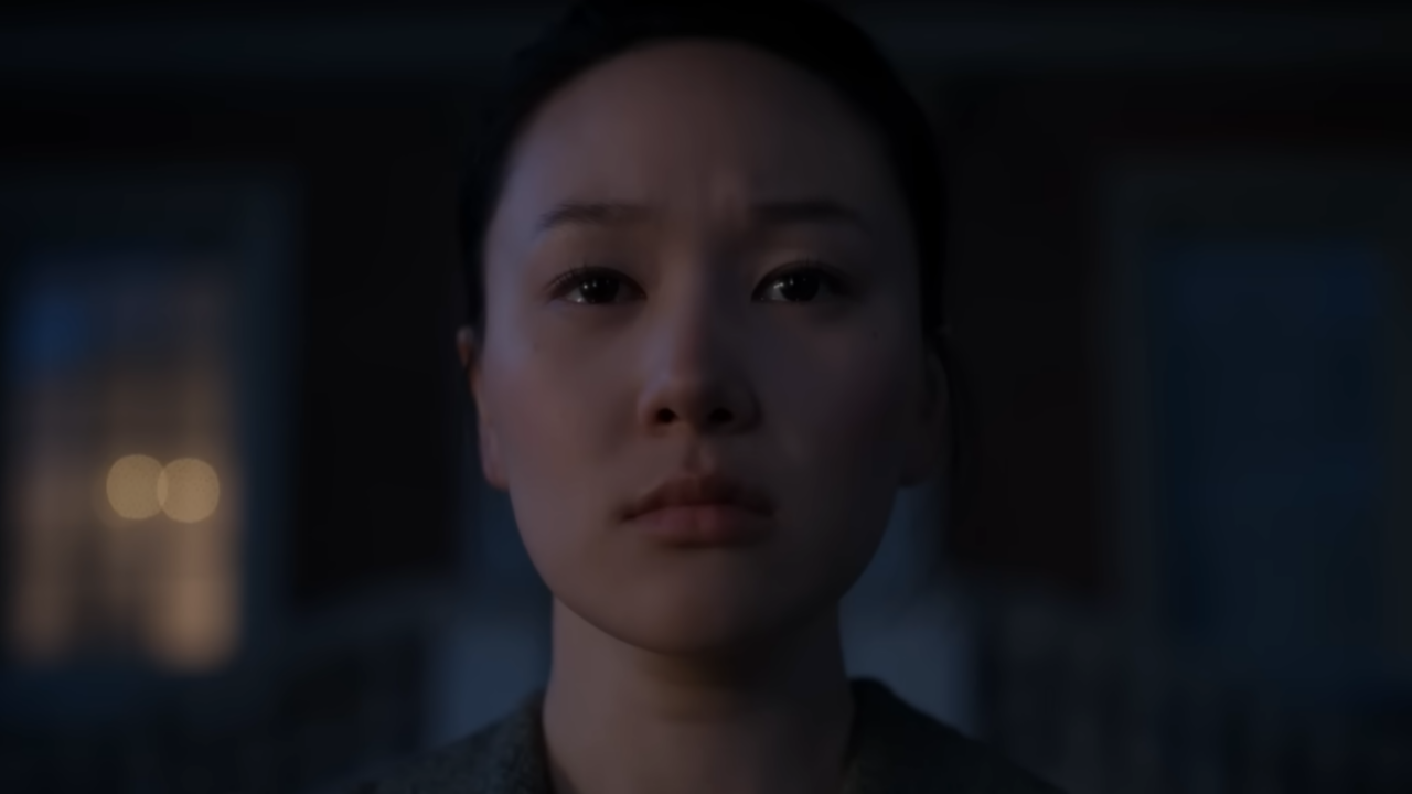Essa série da Netflix mistura romance, tensão e luxo de um jeito tão viciante que continua entre as maiores da plataforma