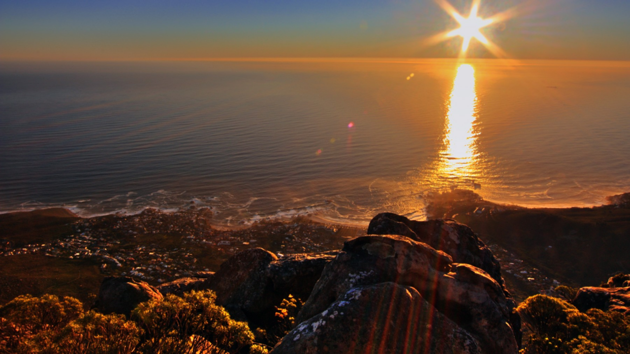 A luminosidade do sol ativa certos mecanismos no nosso corpo - Por freestock.ca / Wikimedia Commons