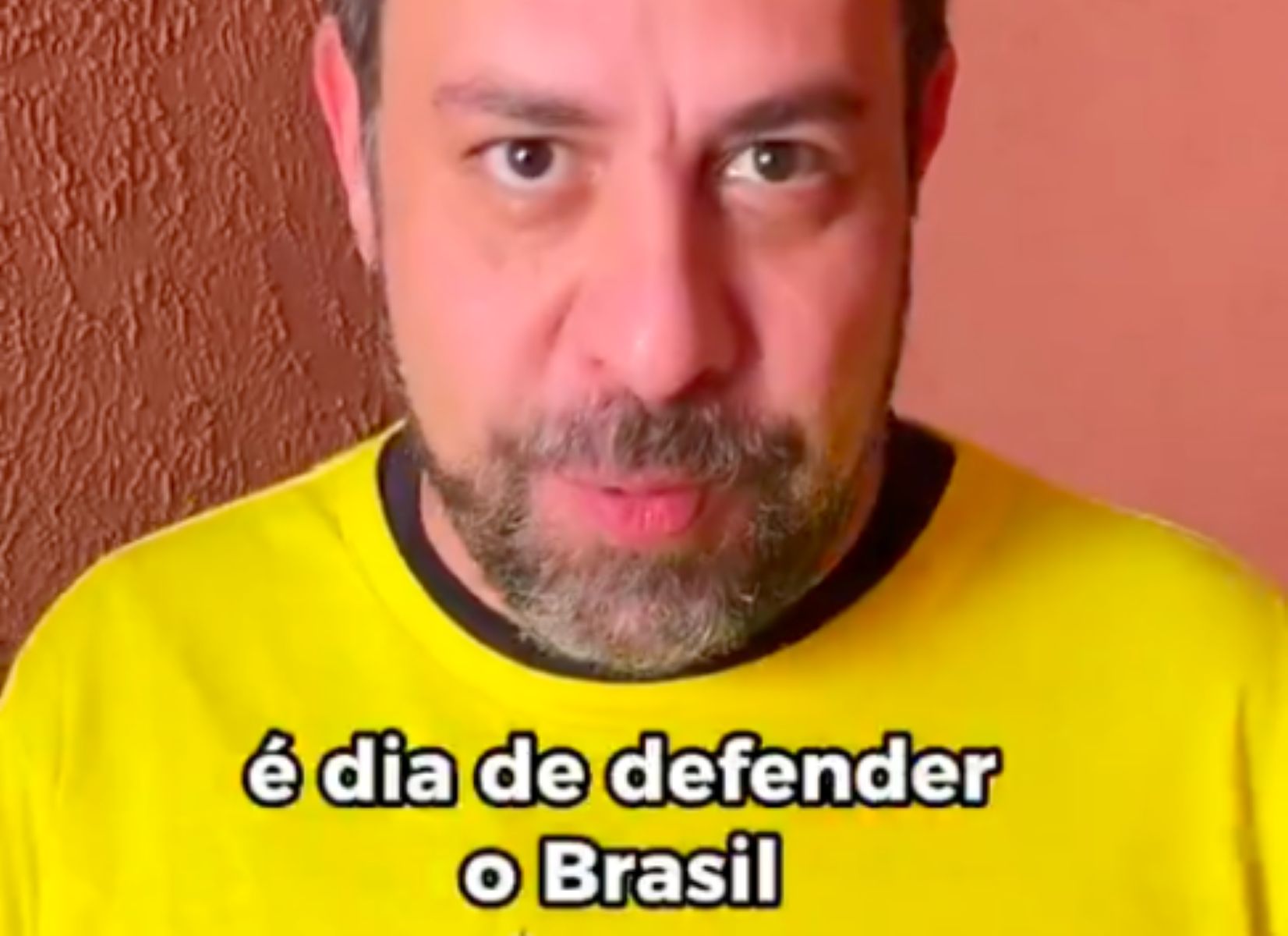 “A Uber não vai intimidar o governo do Brasil”, diz Boulos