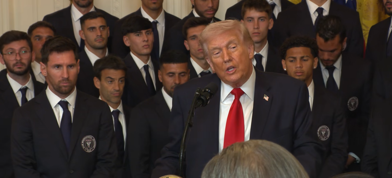 Crusoé: Trump diz que Palmeiras é o “melhor time brasileiro”