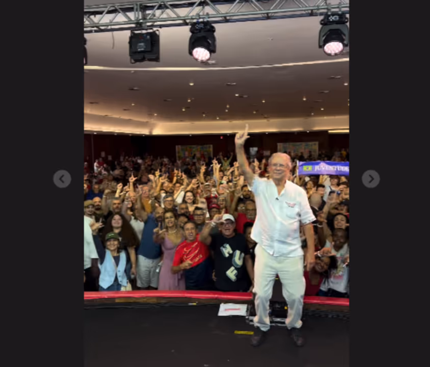 José Dirceu recebe apoio para se candidatar à Câmara em aniversário de 80 anos