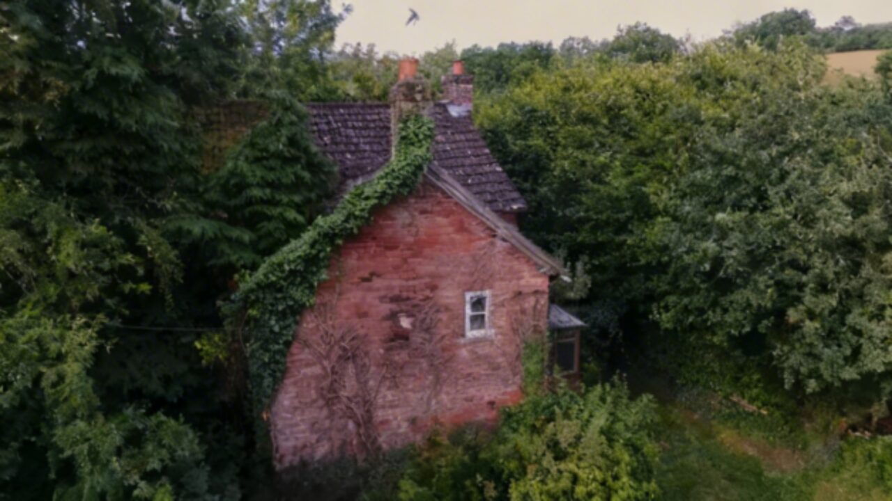 Casa abandonada comprada por meio milhão hoje ela vale 1,75 milhões após reforma feito por novo proprietário
