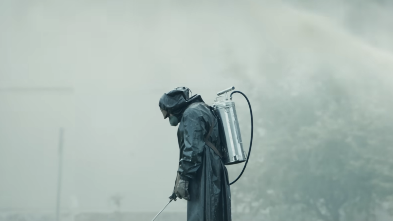 Se você quer uma série curta e inesquecível, Chernobyl entrega 5 episódios de pura tensão e história fechada
