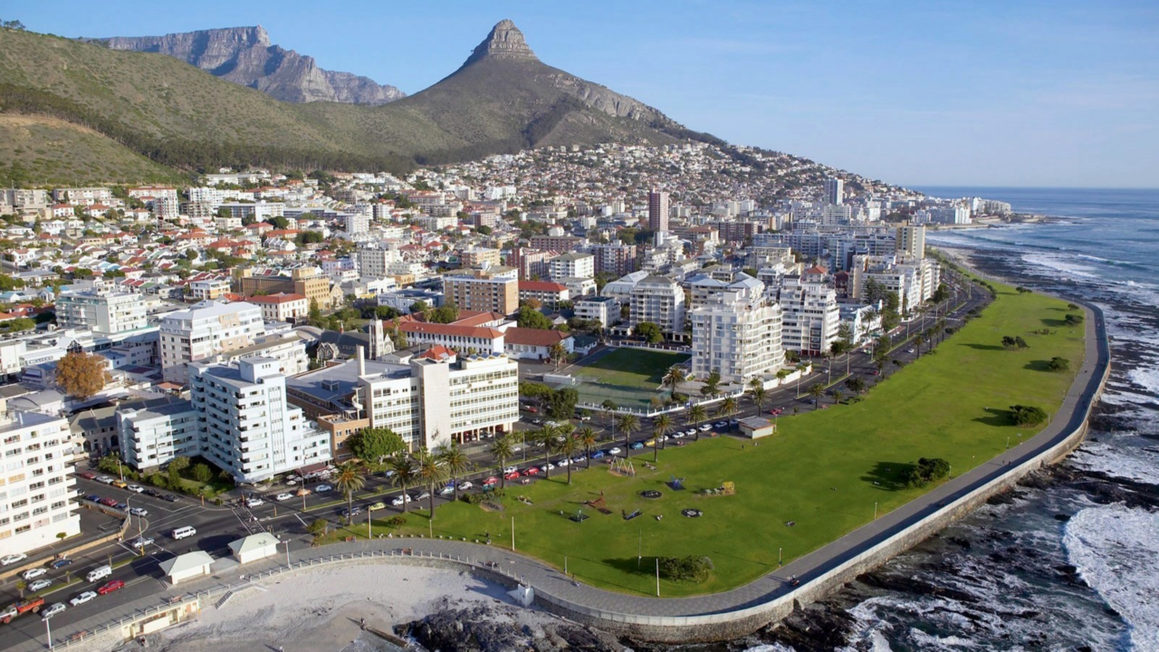 A cidade onde o entardecer parece acontecer com mais capricho do que no resto do mundo fica na Cidade do Cabo