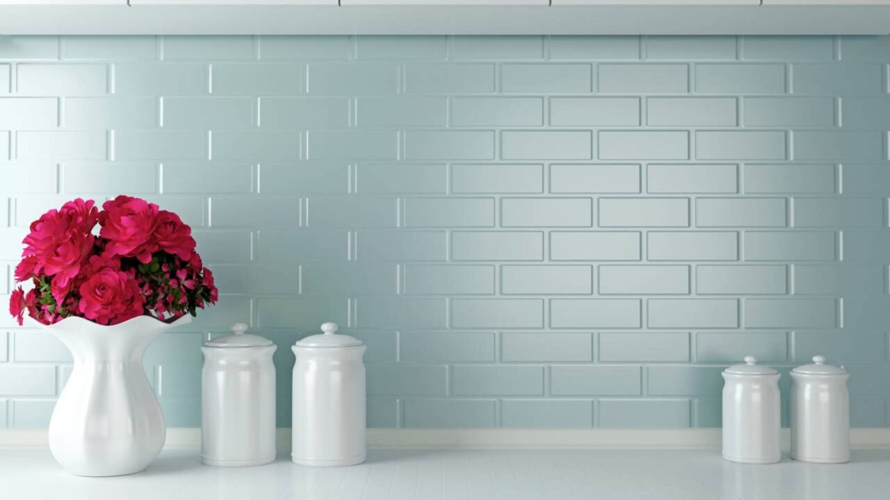 Como limpar o azulejo engordurado usando apenas três ingredientes