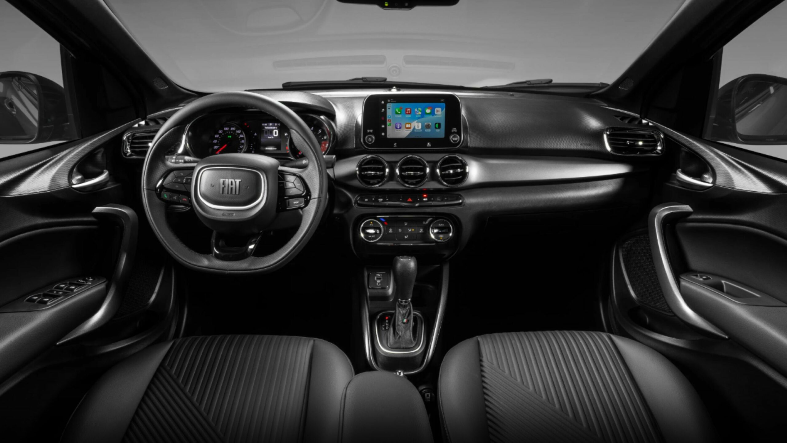 Com motor 1.0 ou 1.3 CVT, o Cronos 2026 atende desde motoristas de aplicativo até famílias pequenas