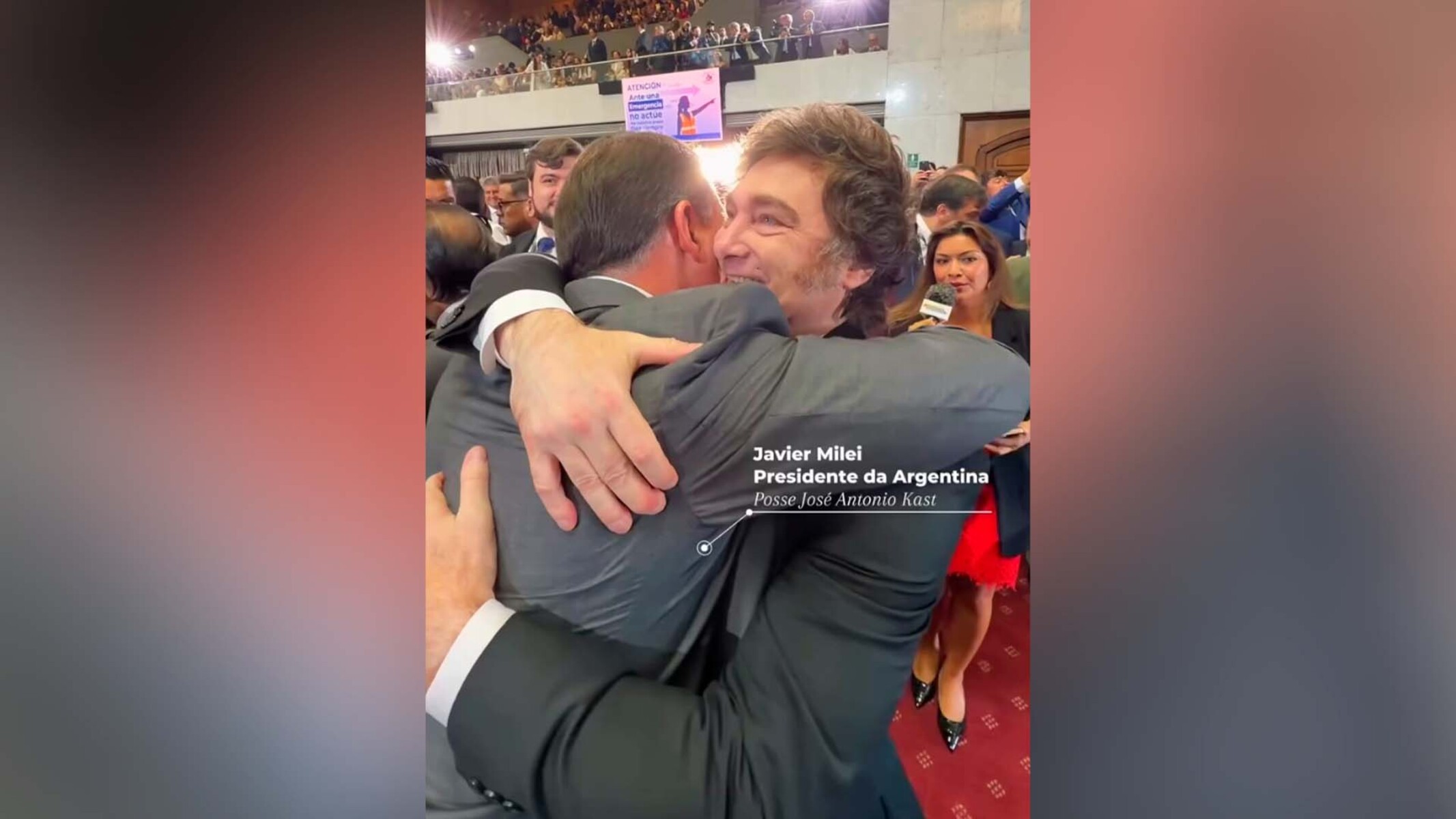 Flávio Bolsonaro agradece Milei por asilo a condenado do 8 de janeiro