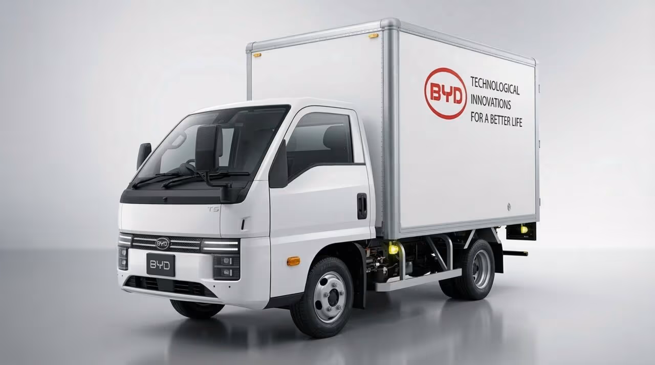 Caminhão elétrico da BYD recarrega em 1 hora, reduz os custos em 80% e tem capacidade de até 2.700 kg