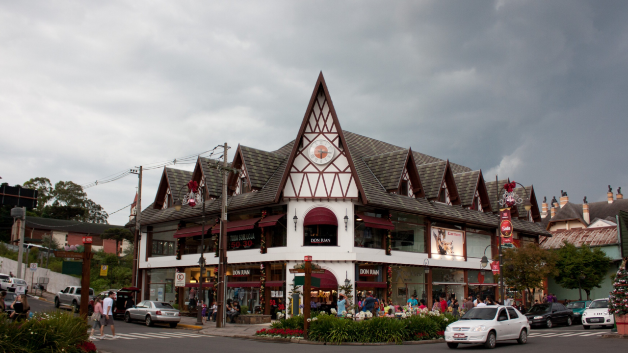 A cidade onde o frio, a boa mesa e as ruas elegantes transformam qualquer fim de semana em viagem de desejo