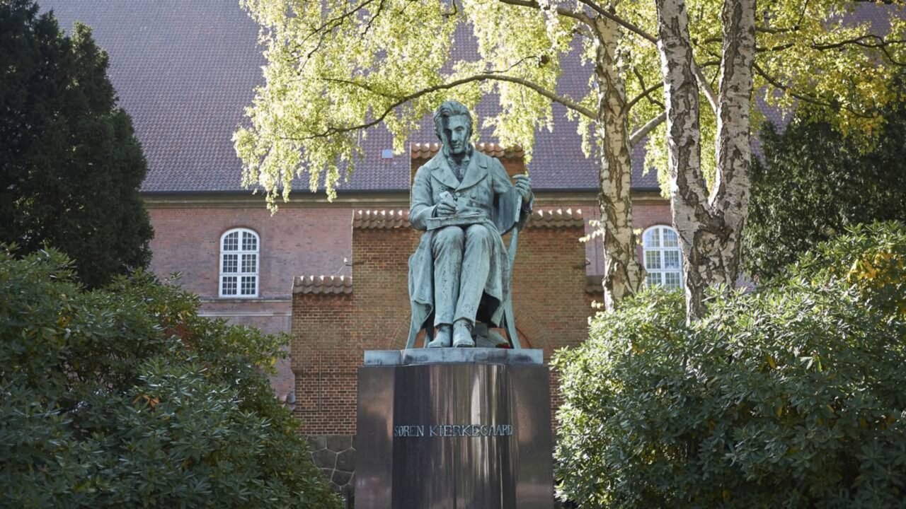Kierkegaard revela o seu maior erro: “A forma mais comum de desespero é não sermos quem somos.”