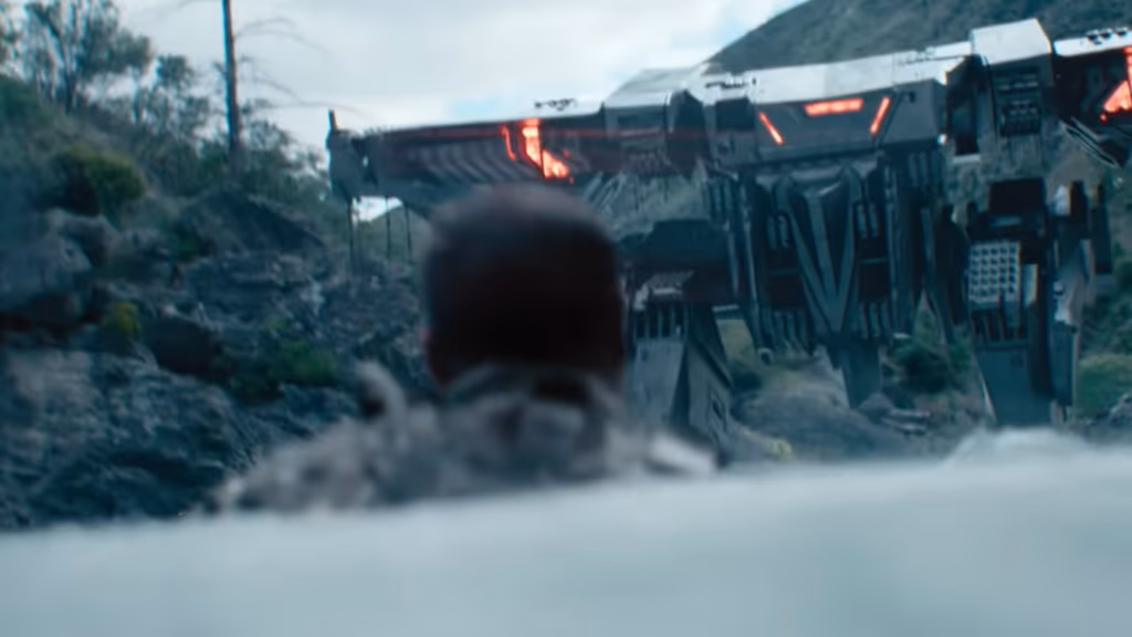 Máquina de Guerra chega à Netflix em 6 de março e promete ação brutal com um inimigo que ninguém explica direito