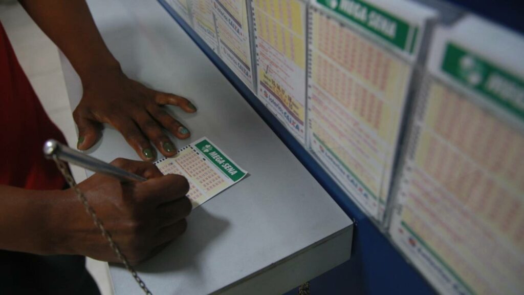 Organizadores da Mega-Sena emitem comunicado para quem apostou ontem, dia 28/04