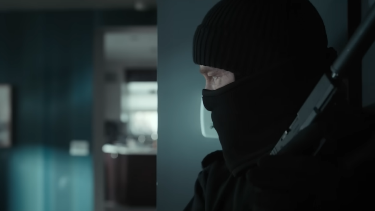 A série O Agente Noturno voltou com a terceira temporada e segue entre as mais comentadas da Netflix