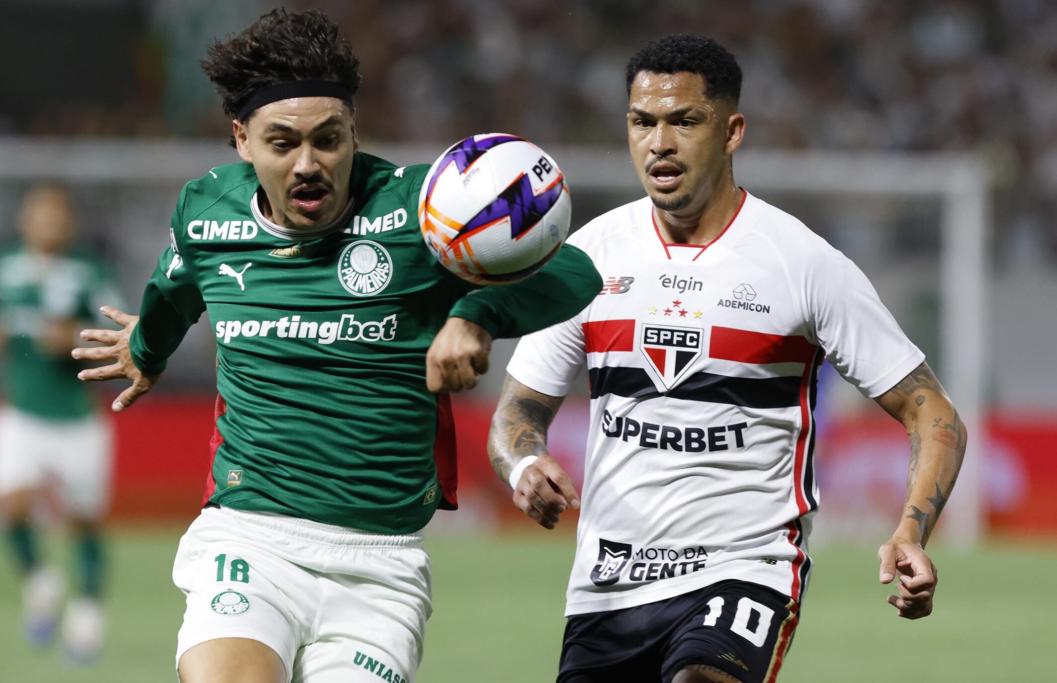 Palmeiras garante vaga na final do Paulistão com vitória polêmica sobre o São Paulo
