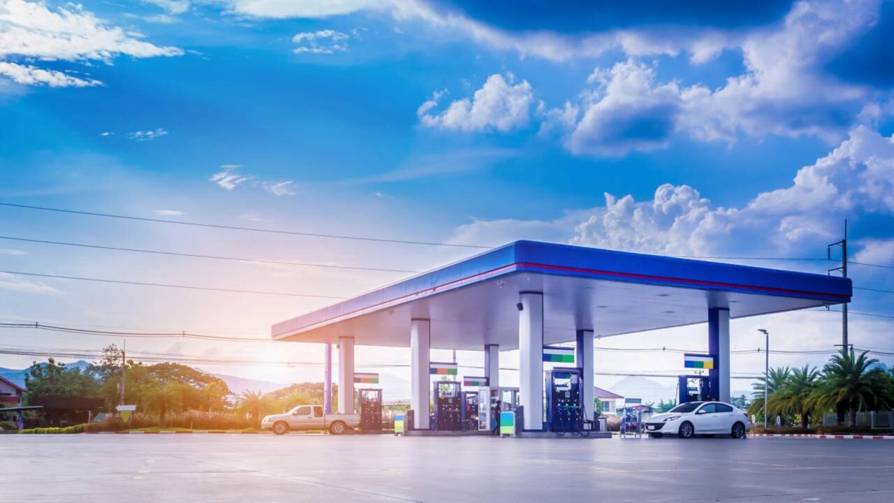 Procon multa em R$ 3 milhões mais de 30 postos de combustíveis por aumento abusivo de preços