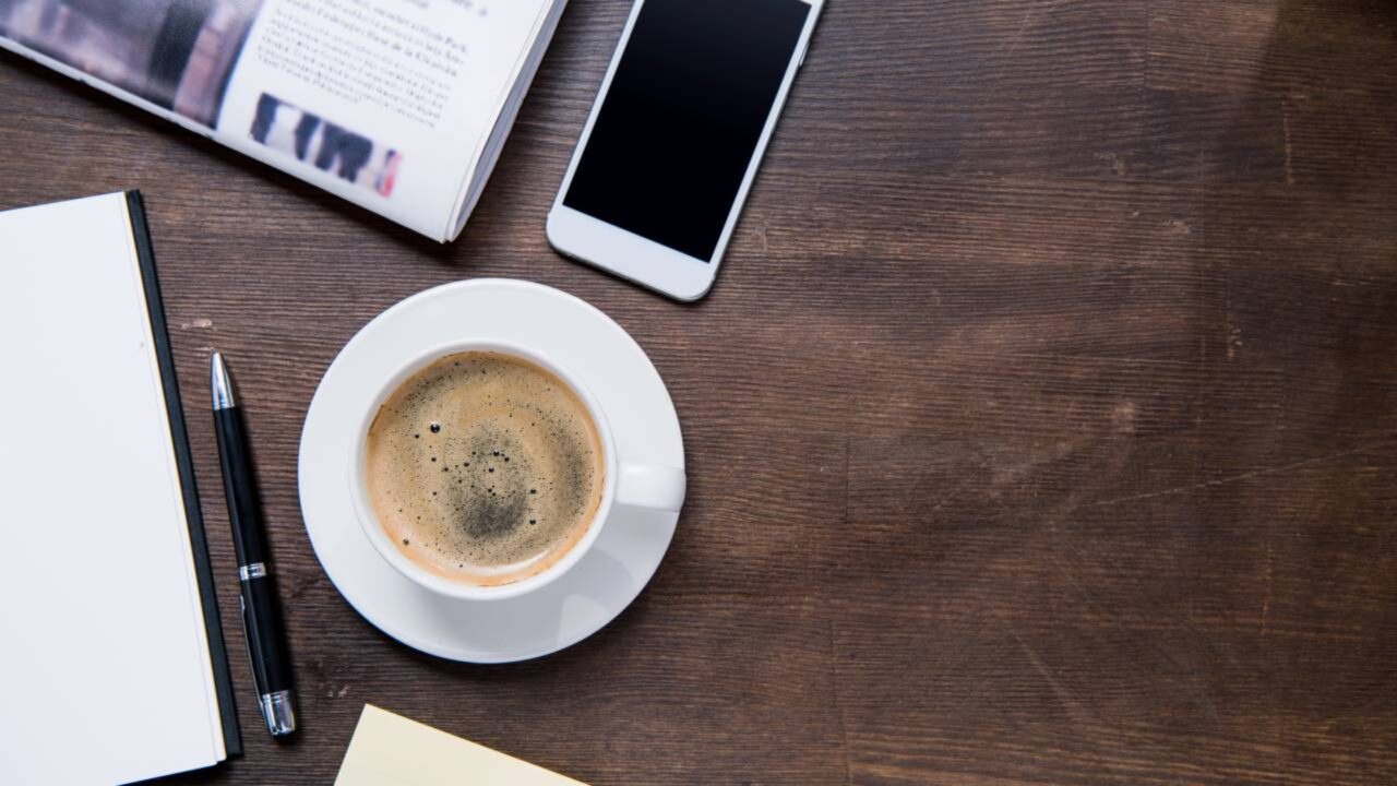 Se você anota sua lista de compras no papel em vez de usar o celular, a psicologia diz que você possui estas características distintas