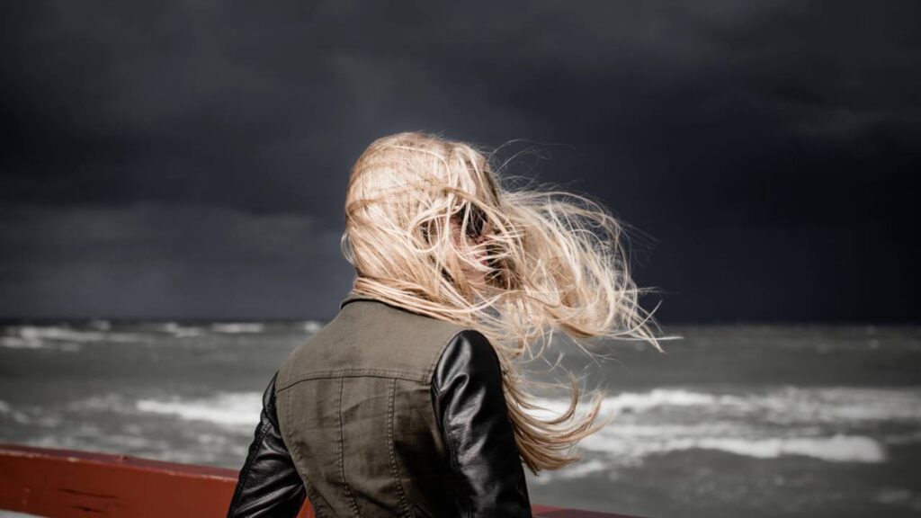 Segundo a psicologia A parte mais solitária de envelhecer não é estar sozinho, é perceber que algumas amizades não sobrevivem a certos momento