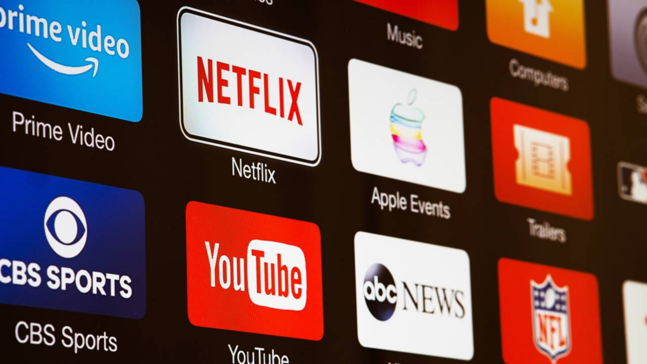 Ter vários apps de streaming é bom, mas custa caro - Créditos: depositphotos.com / AntonGarin