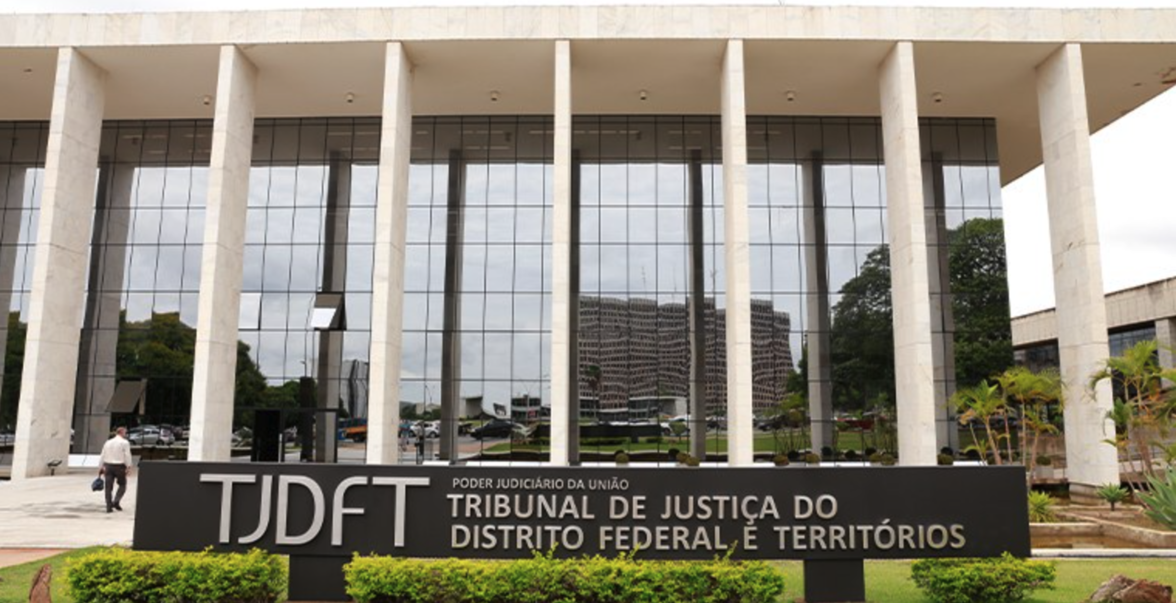80% dos magistrados do TJ-DF receberam mais de R$ 100 mil em um mês